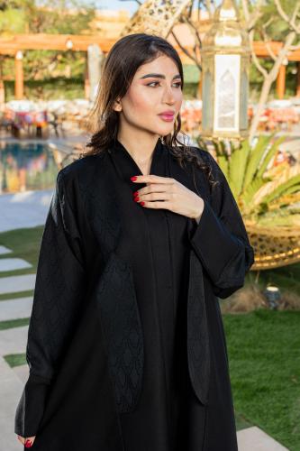 عباية نص قلبة مثلث