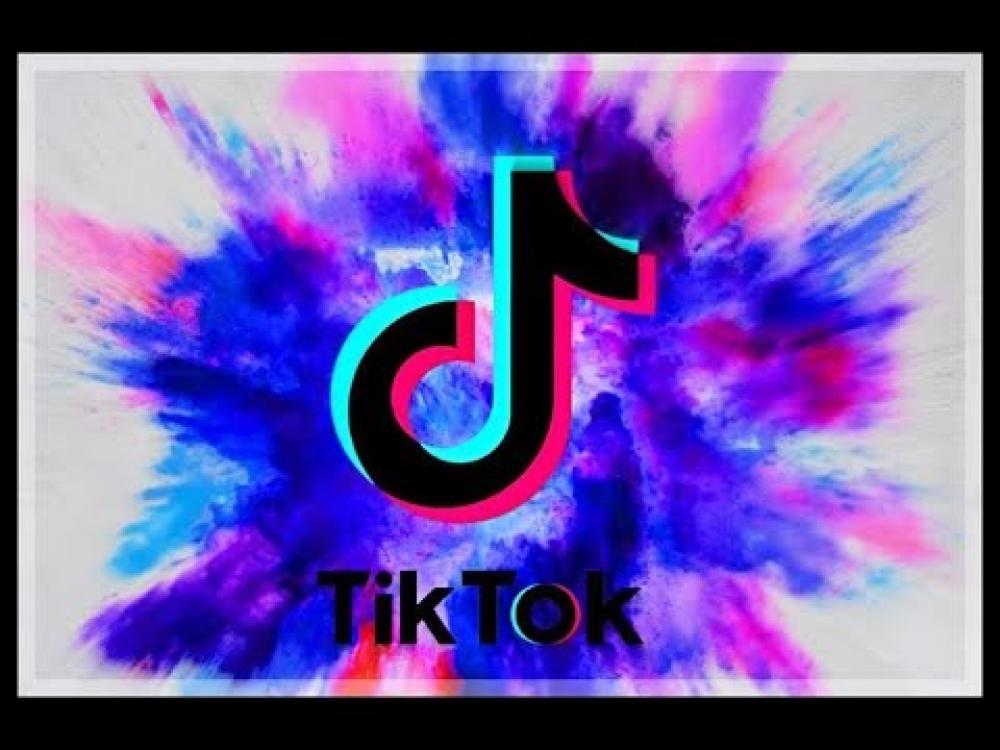 كم سعر الوردة الواحدة على تيك توك