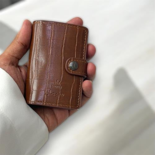 محفظة تخزين بطايق