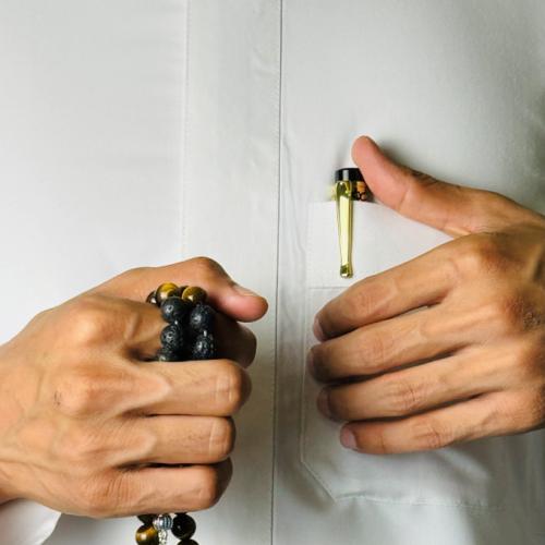 كيف تختار هدية رجالية أنيقة تعبّر عن الذوق والهوية؟ | متجر توقيع