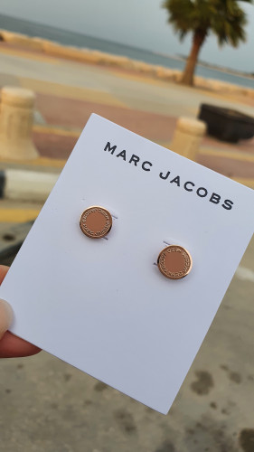 حلق مارك جيكوبس