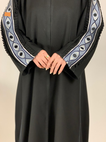 عباية اسود كلوش قماش(كريب) بكُم كلفه عيون