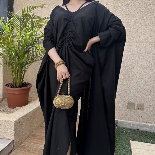 فستان اسود