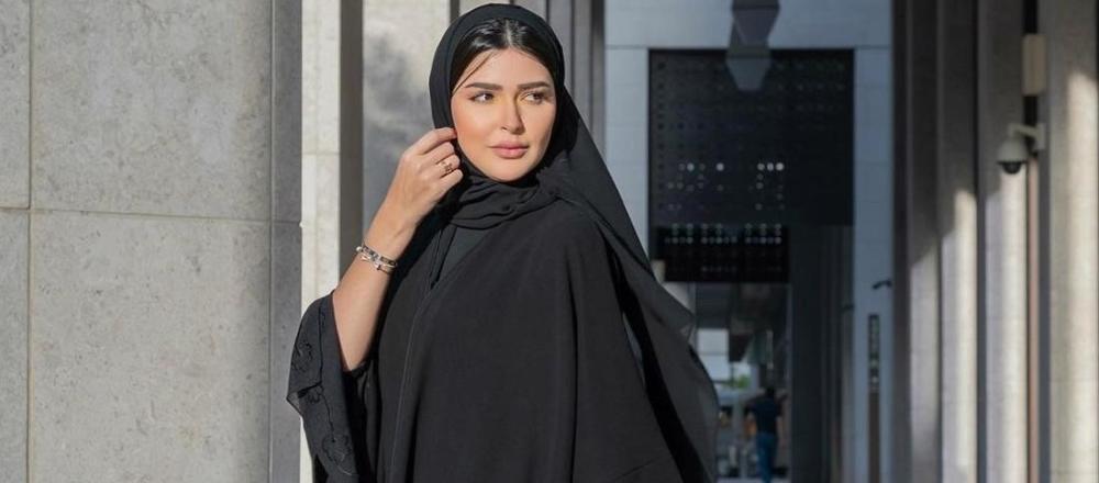 انواع عبايات خليجية من سارة ارت