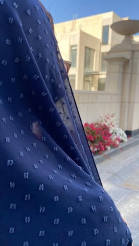طرحة منقطة