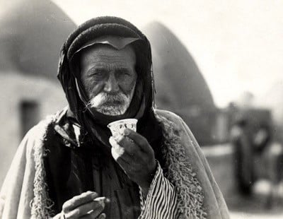 ثقافة شرب القهوة في السعودية: تقاليد وعادات تحكي قصة تراث غني"