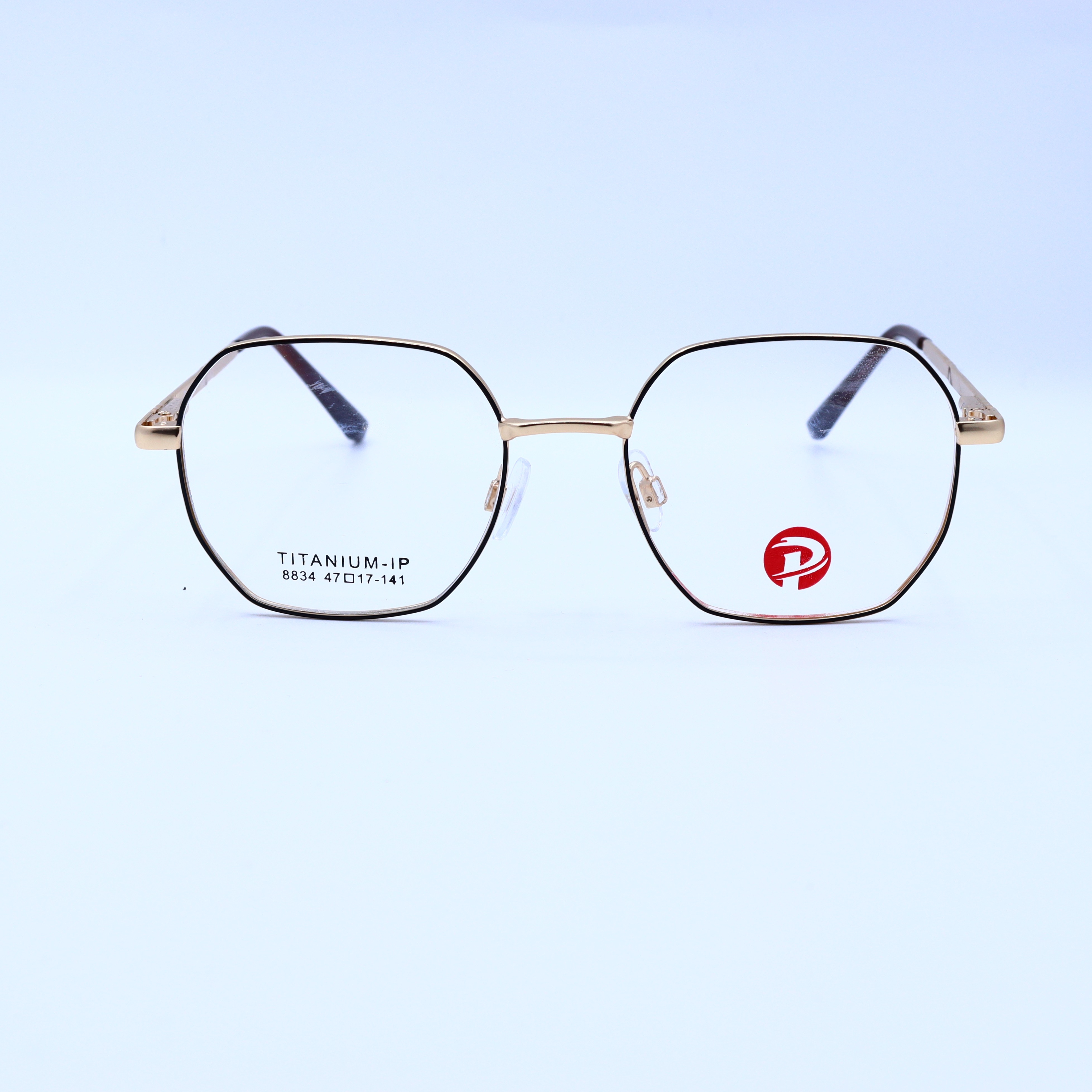 تصميم سداسي الزوايا لنظارة PORTO بإطار معدني