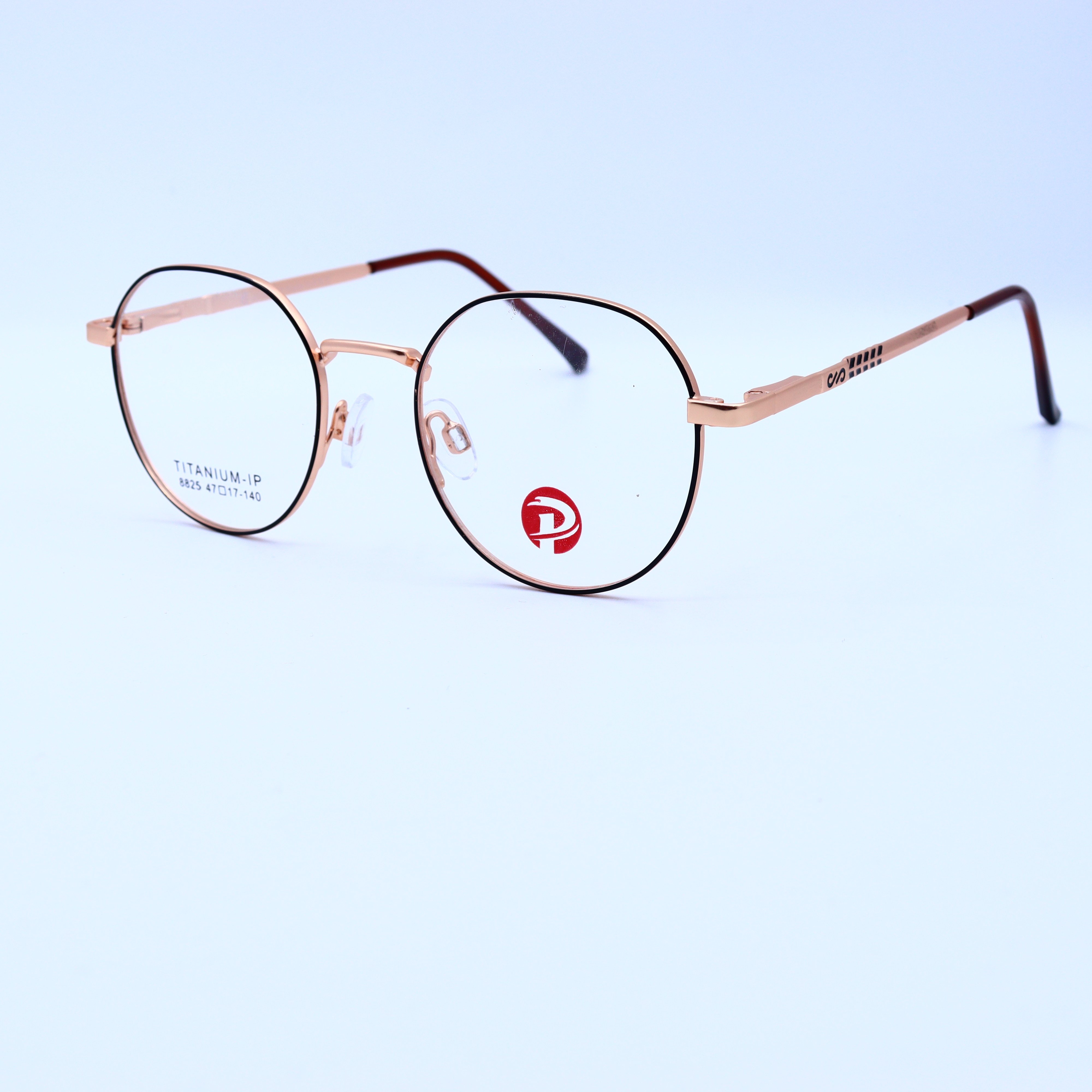 وسادات انف مرنة في نظارة PORTO موديل 8825