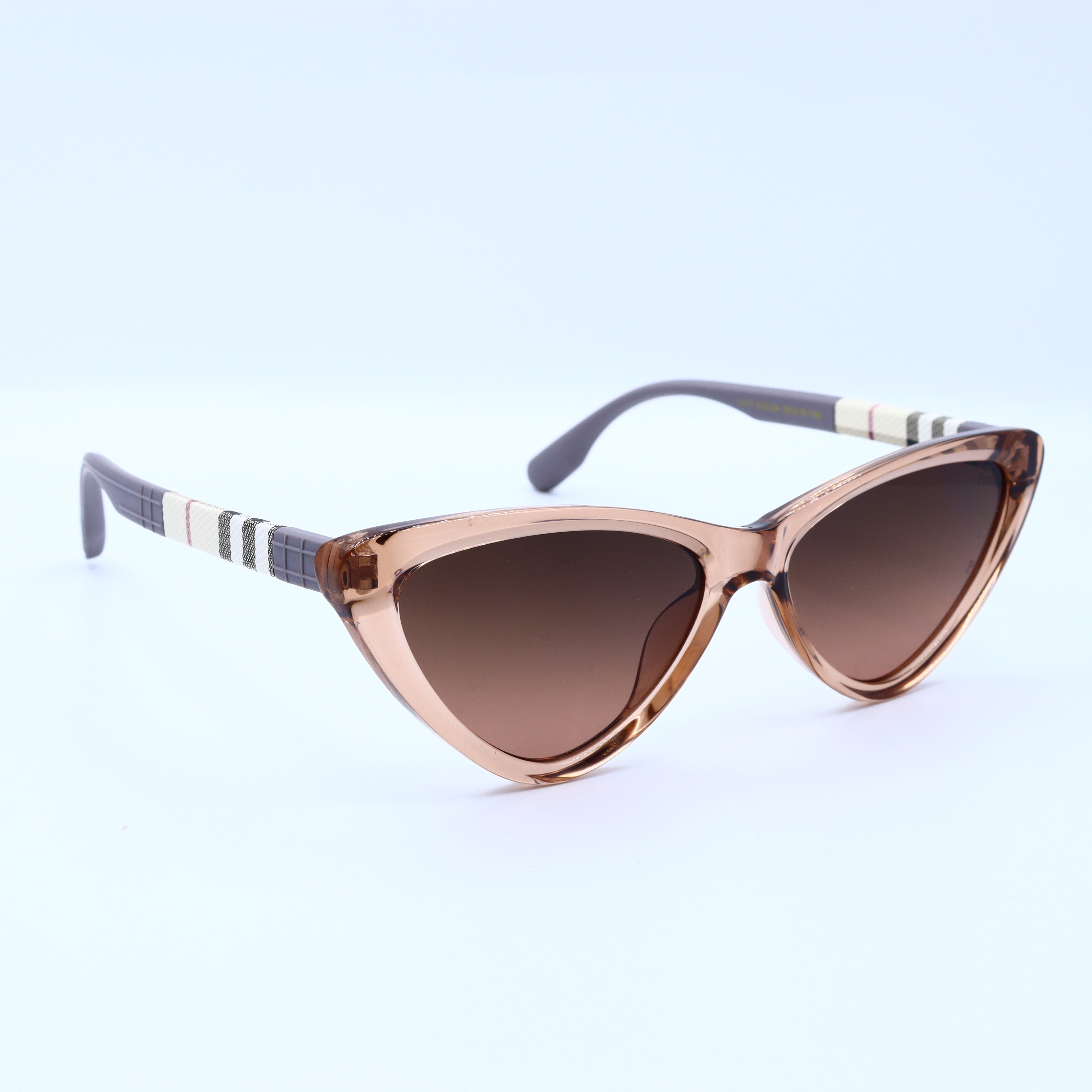 نظارات شمسية كات آي بعدسات بنية تحمي من الشمس