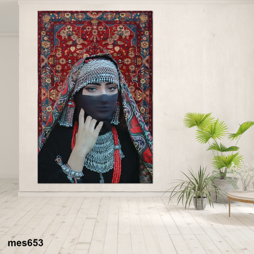 لوحة جدارية مطبوعة بخلفية سجاد وكولاج صورة امرأة