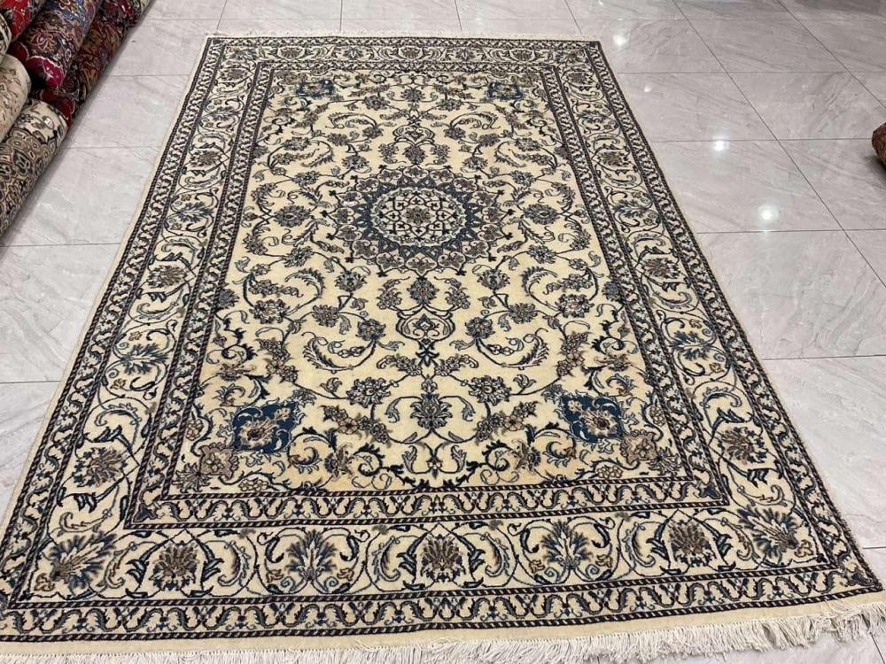 سجادة إيراني