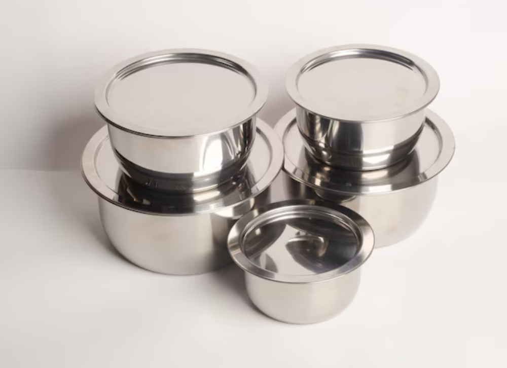 لماذا تختارين حافظة طعام ستانلس في كشتات الشتاء؟