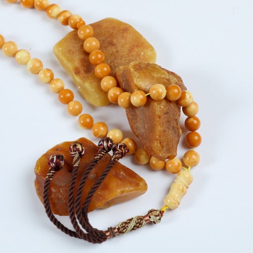 تراب كهرمان قديم برائحة فواحه