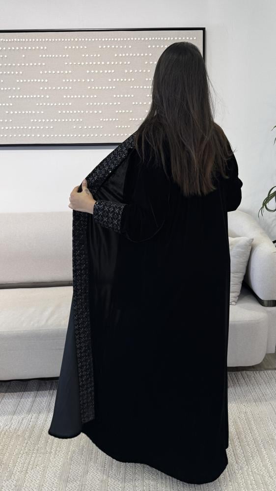 عباية مخمل رسمية فاخرة