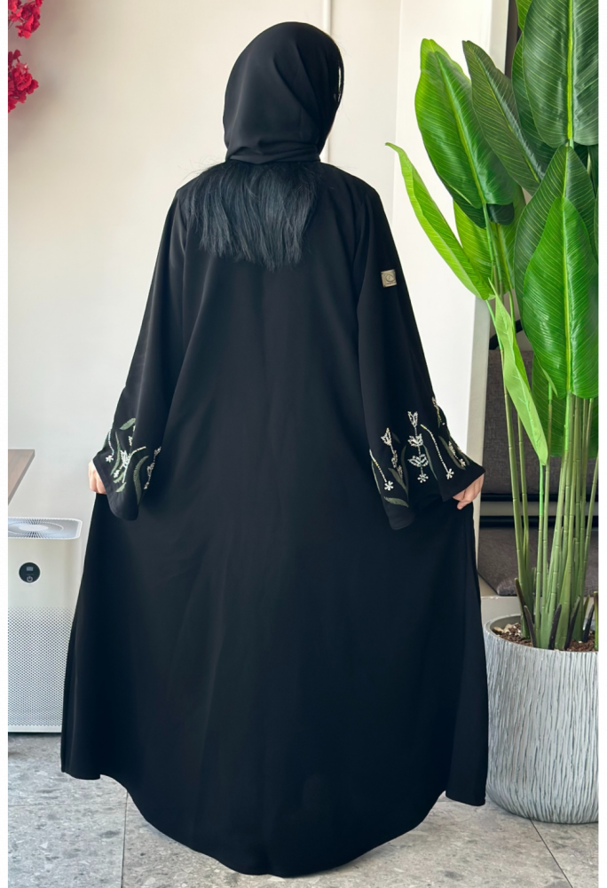 عباية كلوش بأكمام شك