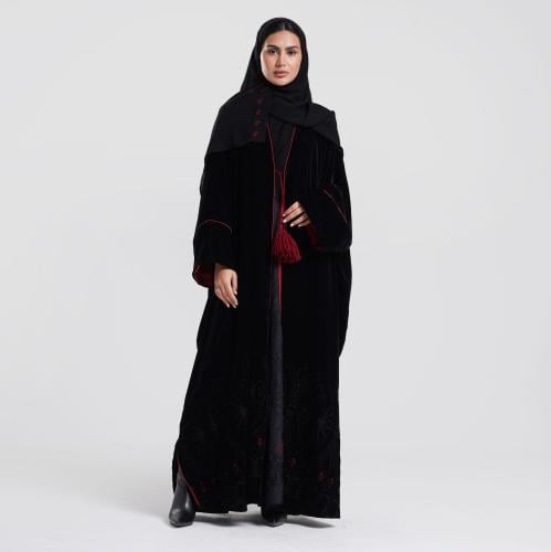 عباية مخمل أسود كوري ربع بشت بتطريز أسود وعنابي وا...