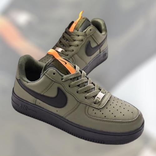 Nike Travex