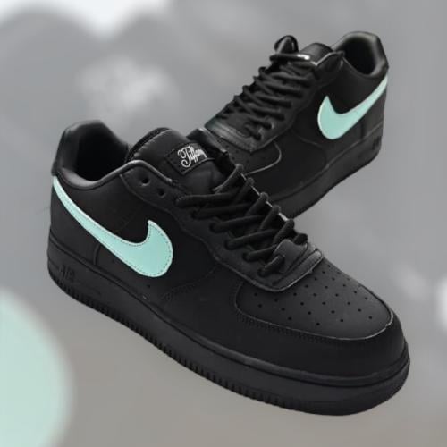 Nike Travex