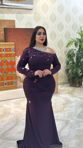فستان بنفسجي