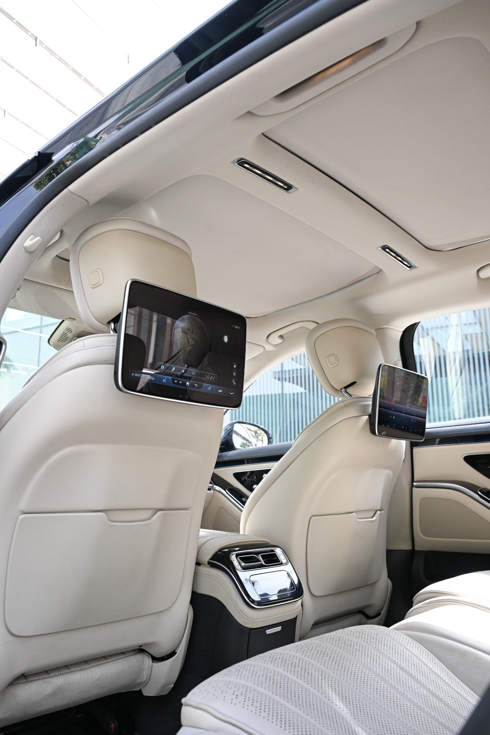 مرسيدس الجوهرة مع سائق خاص