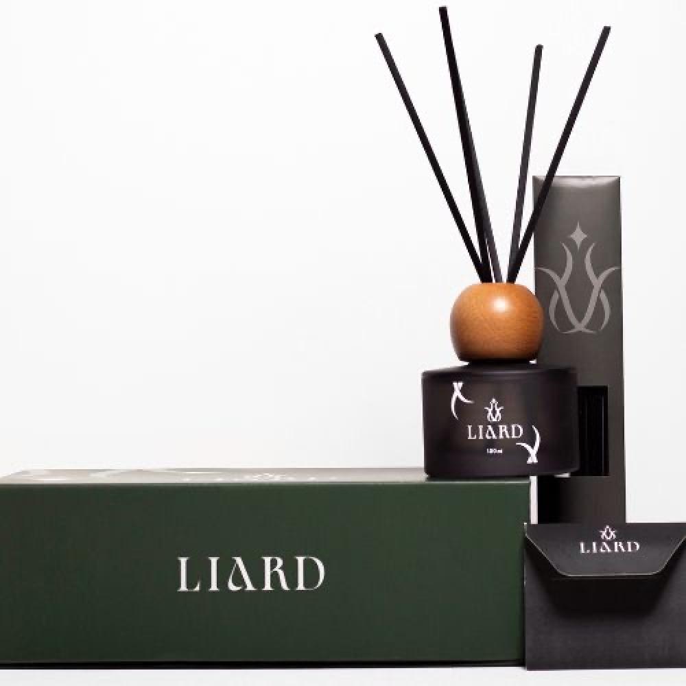 فواحة الأعواد الخشبية: لمسة ديكور أنيقة وعطر لا يقاوم