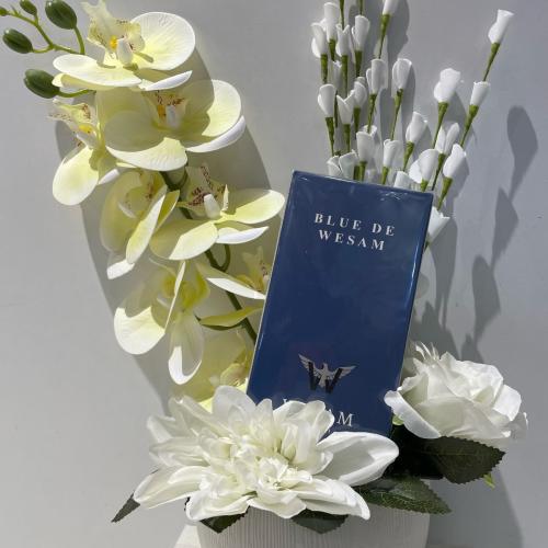 باقة ورد صناعي للإهداء (عطر بلو دي وسام )