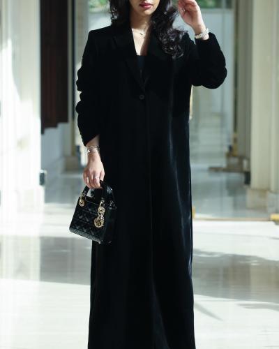 CLASSIC BLACK VELVET