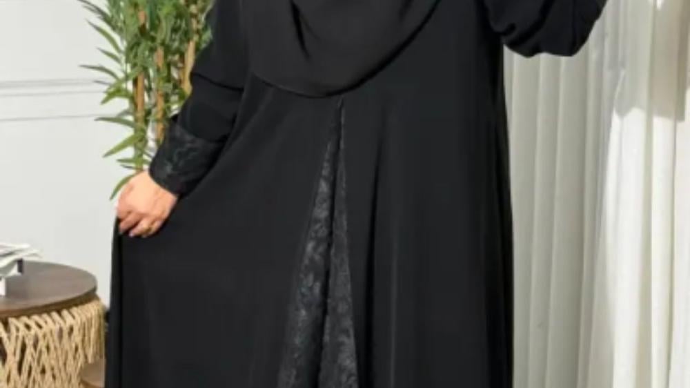 عبايات بخامة دانتيل للمرأة الخليجية