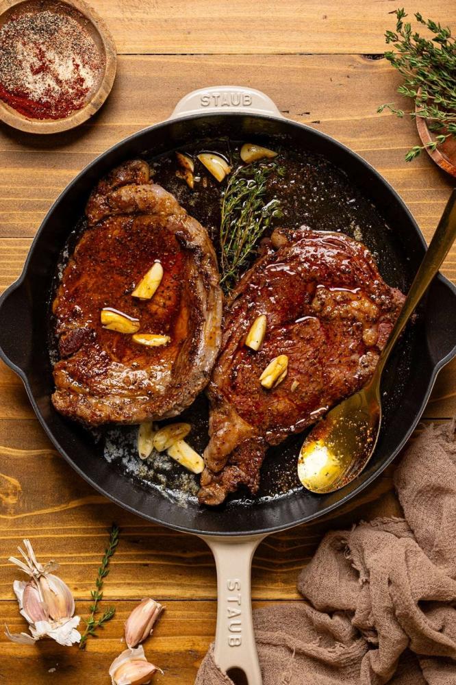 Pan-Fried Rib-Eye: Browning and Checking the Centre