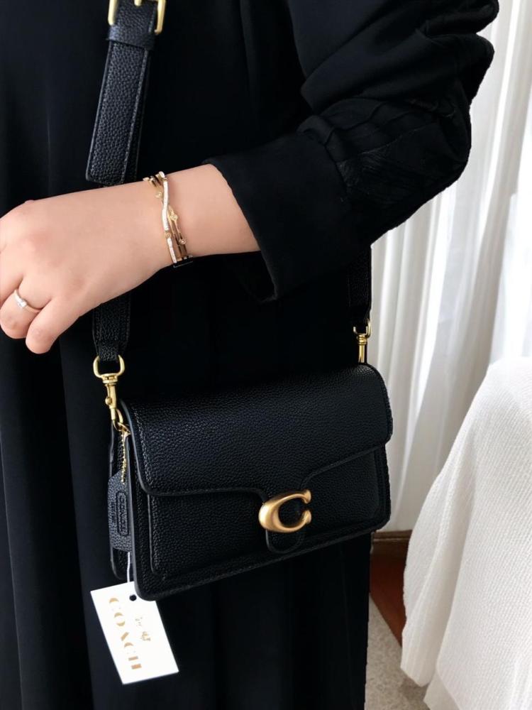 شنطة قوتش كروس فاخرة بتقسيط تابي