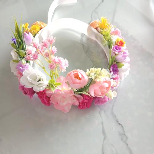 طوق ورد صناعي