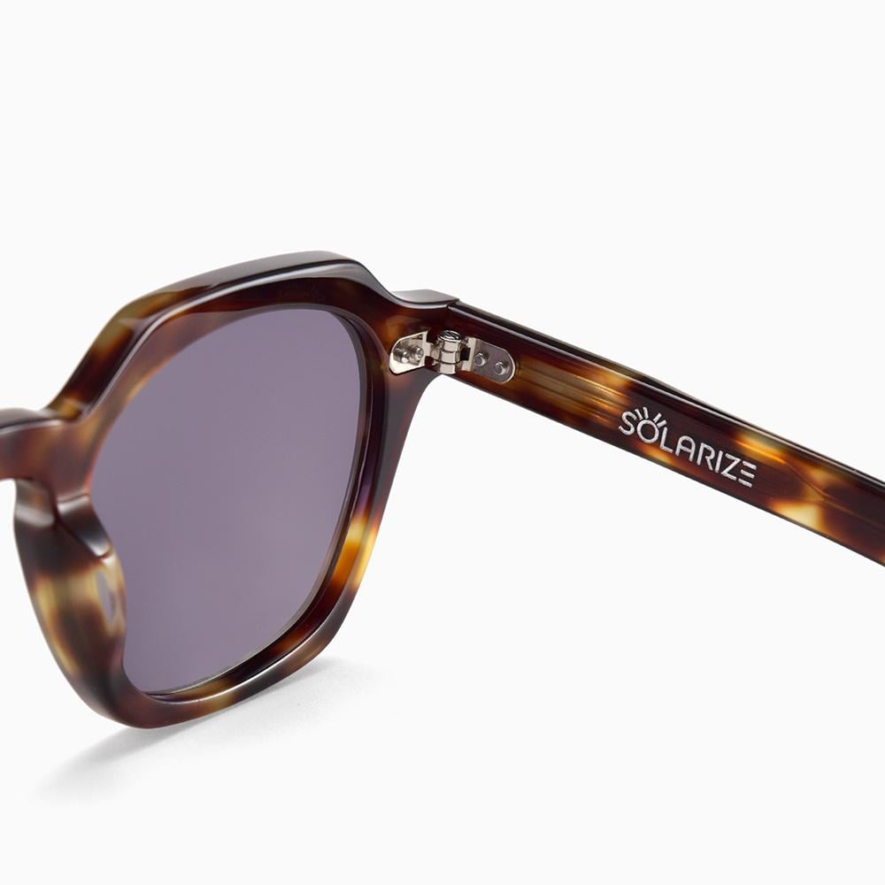 نظارة شمسية uv400 بعدسات عالية الوضوح وإطار متين يناسب الرجال والنساء