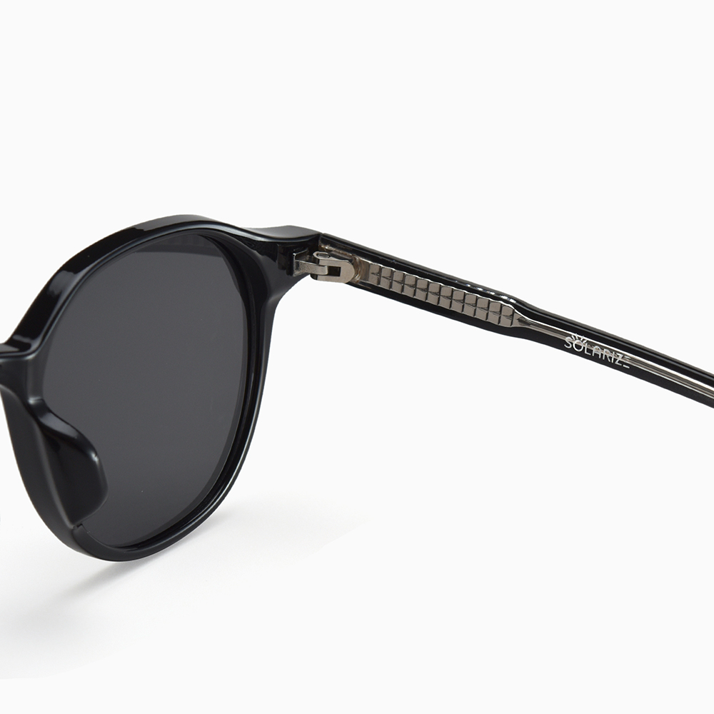 نظارة شمسية سوداء Unisex بخاصية Polarized عصرية وأنيقة