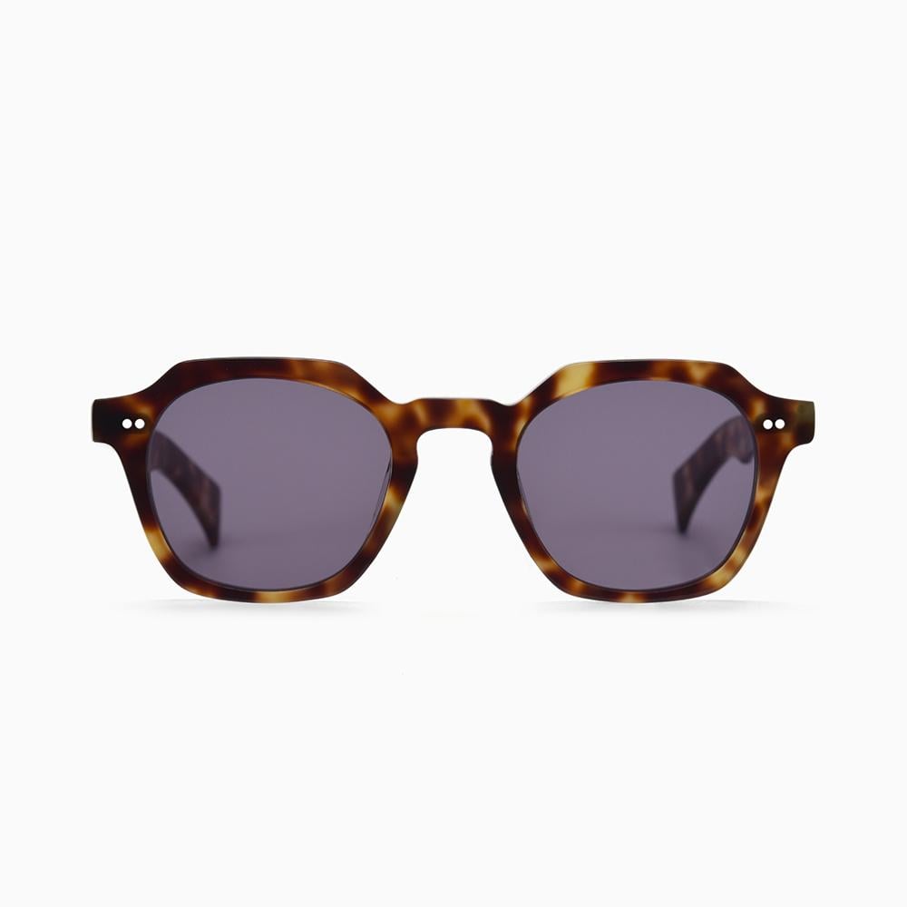 نظارة شمسية uv400 بعدسات عالية الوضوح وإطار متين يناسب الرجال والنساء