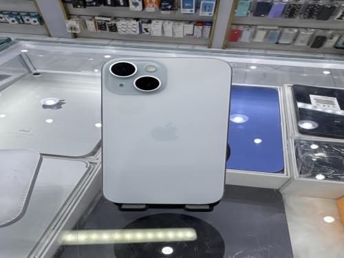 ايفون 15 العادي 128 ازرق