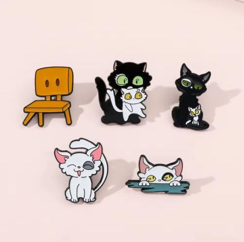 شعار معدني بروش CAT