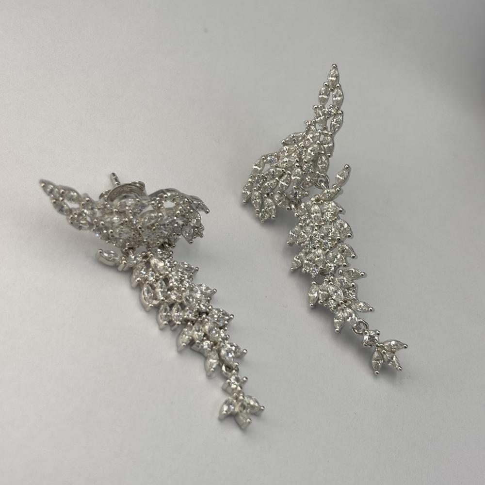 حلق تصميم ألماس