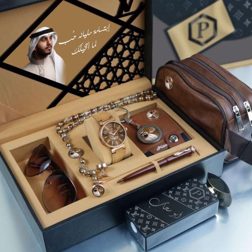 طقم ساعه رجالي راقية بمجموعة إكسسوارات عصرية ومتكا...