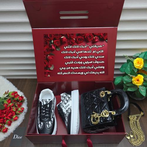 هديه نسائية تجمع بين الناقة والفخامة
