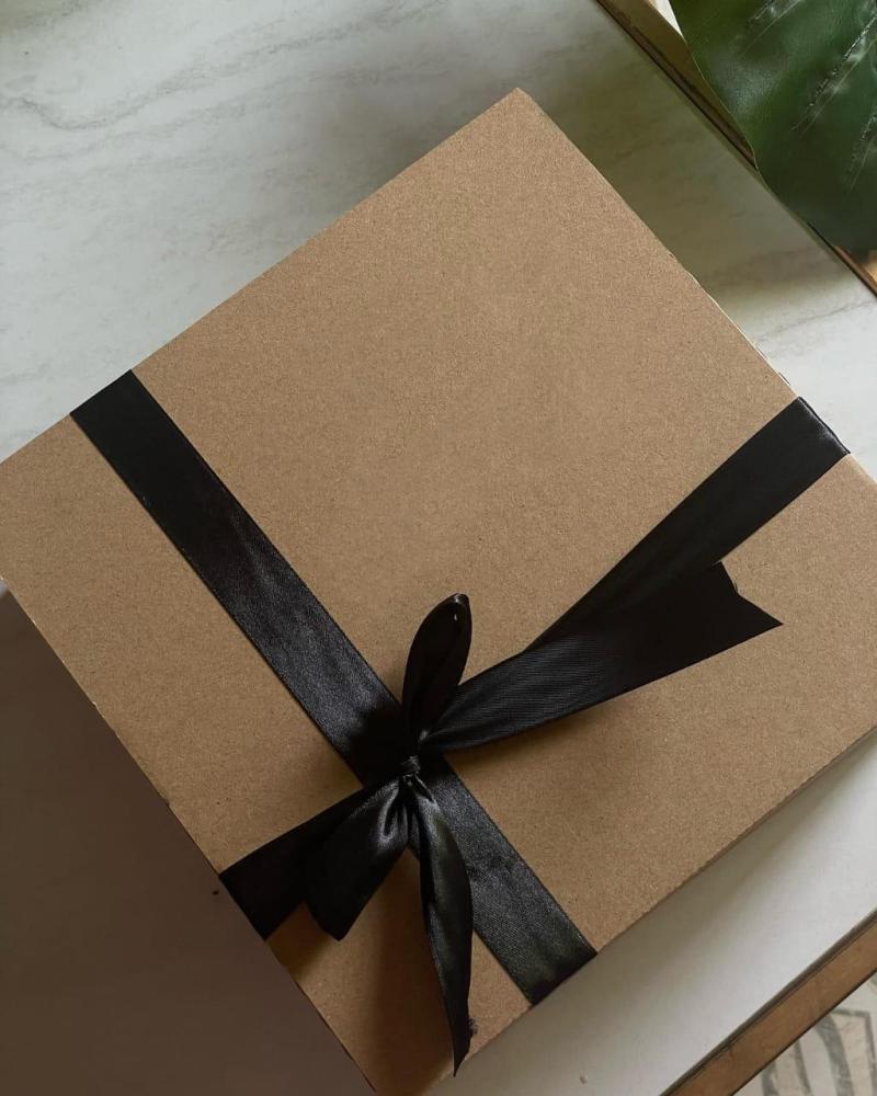 بلوفر الهلال لون اسود