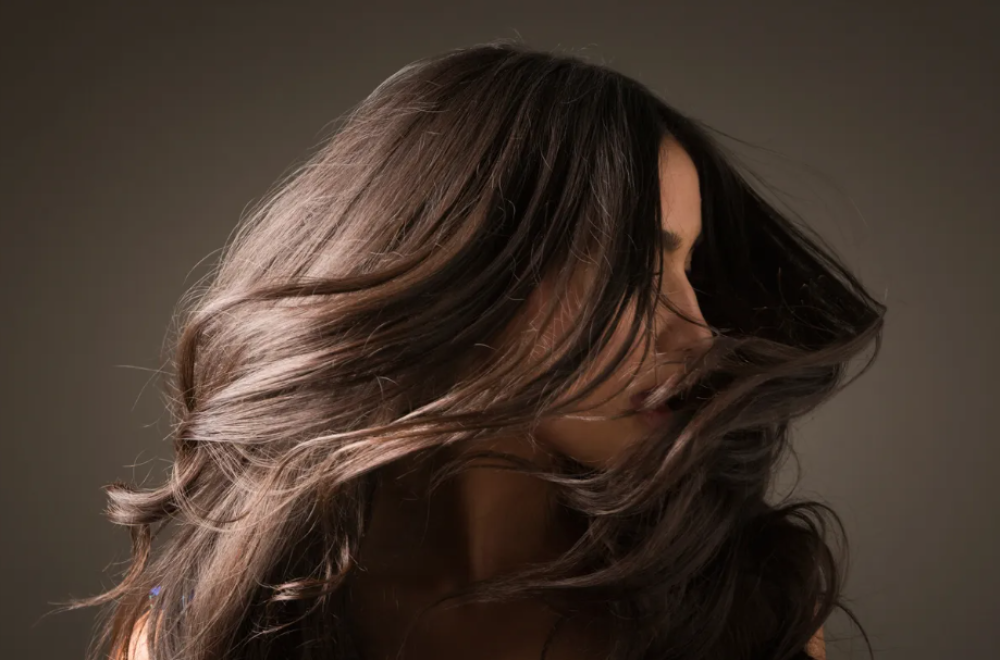 اكتشف أفضل المتاجر الأونلاين لشراء الزيوت المعطرة للشعر والبشرة