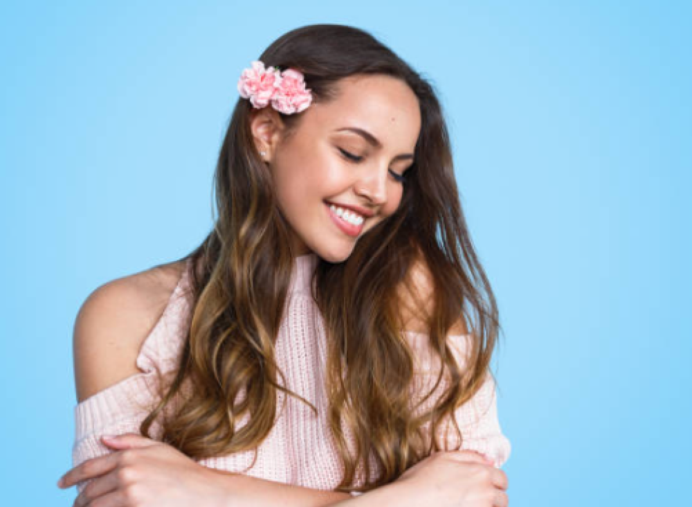 تعرف على فوائد الزيوت العطرية للشعر والجسم