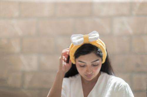 ربطة شعر ملونه فيونكة
