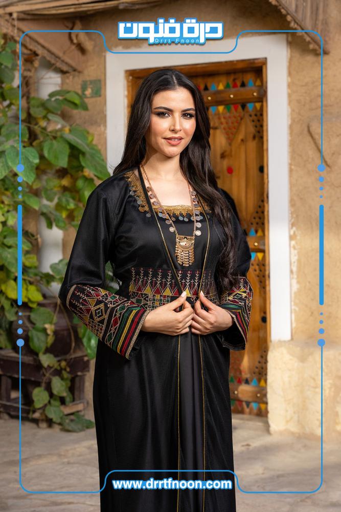 ملابس يوم التأسيس مسرح بشت فستان دقلة ثوب تراثي طقم بناتي ولادي نسائي