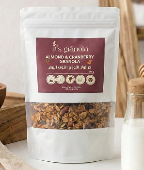جرانولا اللوز والتوت البري