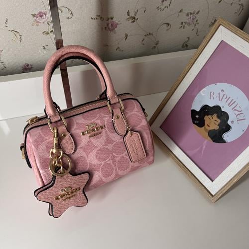 كوتش روان بيبي بينك 17cm+ تعليقة النجمة