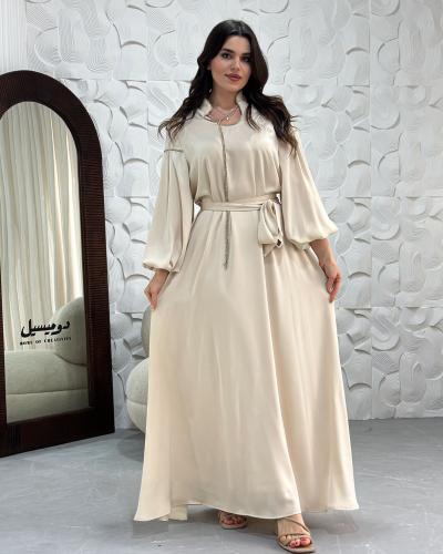 جلابية ناعمة بتصميم مميز بعدة الوان