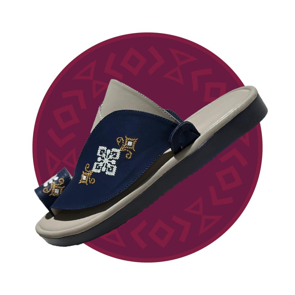 حذاء شرقي مطرز