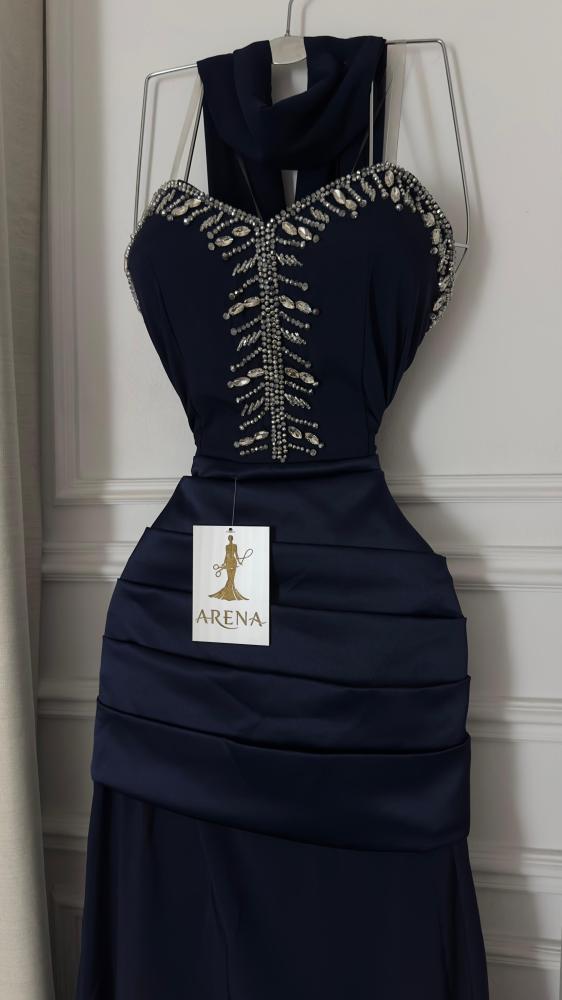 فستان سهرة كحلي