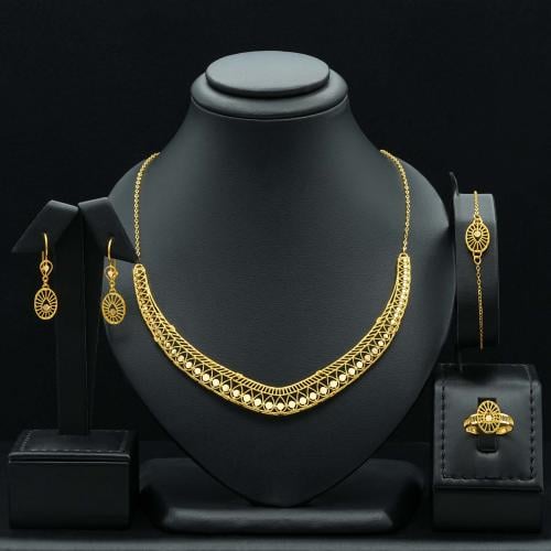 طقم ذهب عيار 21 (S5785)